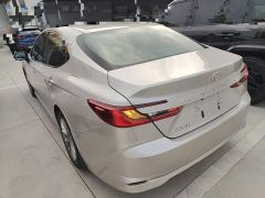 Toyota Camry 2.0E Elite Edition - ფოტო 4