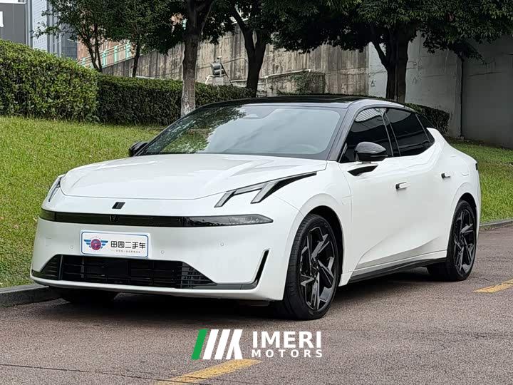 Lynk & Co 07 EM-P 126 Extended Range Halo - car from China