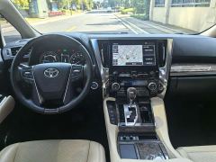 Toyota Vellfire Crown Hybrid 2.5L HV Luxury Edition - photo 8