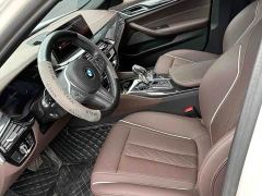 BMW 5 Series 525Li M Sport Package - ფოტო 7
