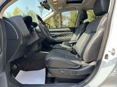 Mitsubishi Outlander 2.0L FWD Radiant Edition 5-Seater - фото 10