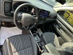 Mitsubishi Outlander 2.0L FWD Radiant Edition 5-Seater - фото 15