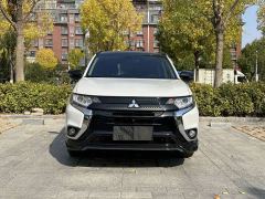 Mitsubishi Outlander 2.0L FWD Radiant Edition 5-Seater - фото 2