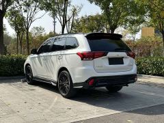 Mitsubishi Outlander 2.0L FWD Radiant Edition 5-Seater - фото 6