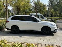 Mitsubishi Outlander 2.0L FWD Radiant Edition 5-Seater - фото 7