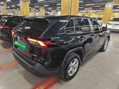 Toyota RAV4 2.0L CVT FWD Urban Edition - фото 6