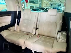 Toyota Alphard Hybrid 2.5L Premium Edition - photo 11