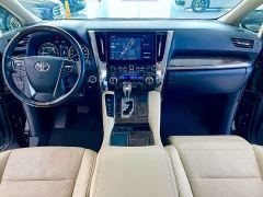 Toyota Alphard Hybrid 2.5L Premium Edition - photo 9
