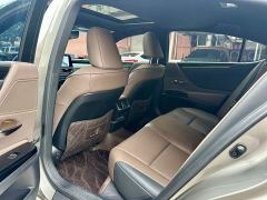 Lexus ES 200 Excellence Edition - ფოტო 6