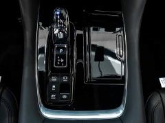 Toyota Vellfire Crown Hybrid 2.5L Executive Premier Edition - ფოტო 18