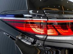 Toyota Vellfire Crown Hybrid 2.5L Executive Premier Edition - ფოტო 9