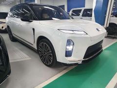 NIO ES8 Six-Seat Executive Signature Edition - photo 2