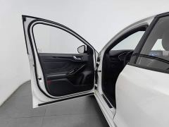 Ford Focus Hatchback EcoBoost 180 Automatic ST Line - ფოტო 8