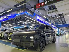 Li Auto L8 Max - ფოტო 1