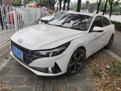Hyundai Elantra 240TGDi DCT LUX Luxury Edition - фото 1