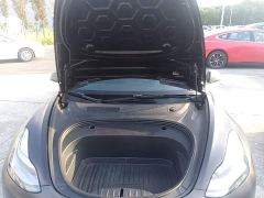 Tesla Model 3 Performance All-Wheel Drive - ფოტო 19