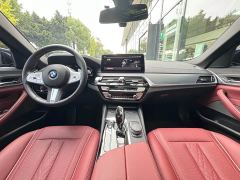 BMW 5 Series 530Li Premier M Sport Package - фото 9
