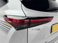 Toyota Highlander Hybrid 2.5L AWD Premium 7-Seater - фото 14