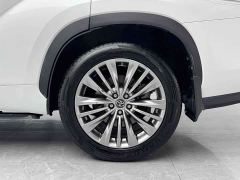 Toyota Highlander Hybrid 2.5L AWD Premium 7-Seater - фото 15