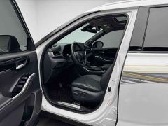 Toyota Highlander Hybrid 2.5L AWD Premium 7-Seater - фото 6