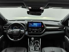 Toyota Highlander Hybrid 2.5L AWD Premium 7-Seater - фото 9