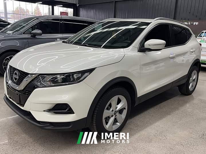 Nissan Qashqai Classic 2.0L CVT XV Comfort Edition - car from China