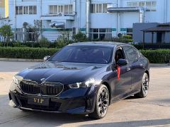 BMW 5 Series 530Li Luxury M Sport Package - ფოტო 3
