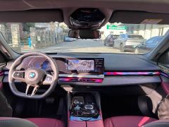 BMW 5 Series 530Li Luxury M Sport Package - ფოტო 6