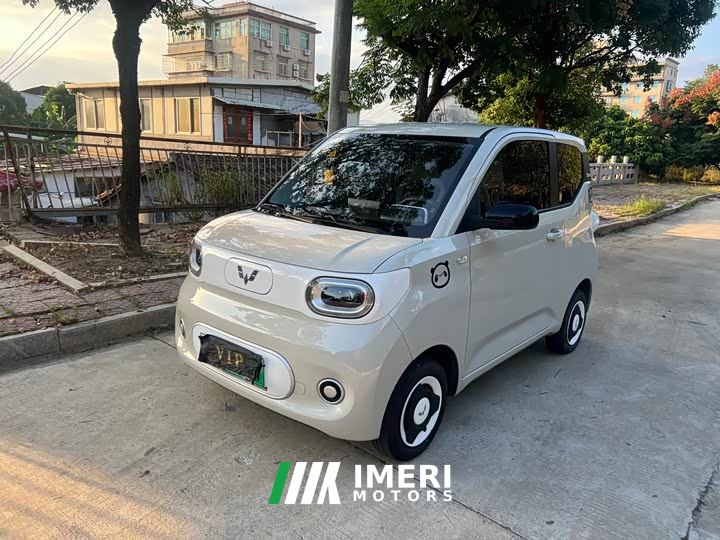 Wuling Hongguang MINIEV Third Generation 215km Youth Edition - car from China