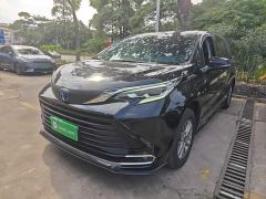 Toyota Sienna 2.5L Hybrid Comfort Edition - фото 1