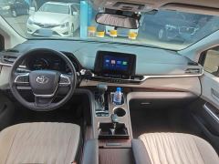 Toyota Sienna 2.5L Hybrid Comfort Edition - фото 9