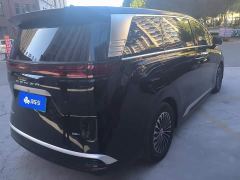 Denza D9 DM-i 1050 Premium - ფოტო 3