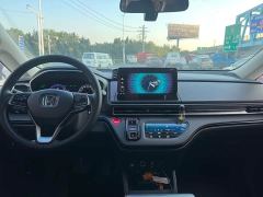 Honda Odyssey 2.0L e:HEV Luxury - ფოტო 6
