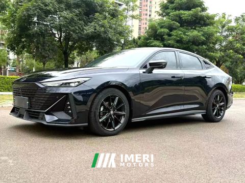 2022 Changan UNI-V 1.5T Premium Version - car from China