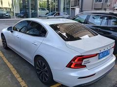 Volvo S60 B4 Smart Luxury Edition - ფოტო 4