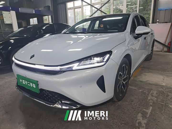 Baojun Xiangjing PHEV 140km Standard Edition - ავტომობილი ჩინეთიდან