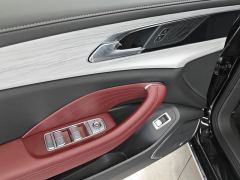 FAW Red Flag H5 PHEV H5 PHEV 1.5T 130km Edition - ფოტო 13
