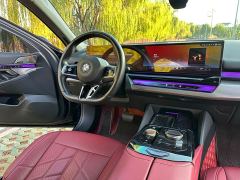 BMW 5 Series 530Li Premier M Sport Package - ფოტო 14