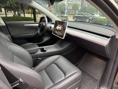 Tesla Model Y Rear-Wheel Drive - ფოტო 13
