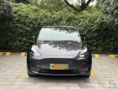 Tesla Model Y Rear-Wheel Drive - ფოტო 3