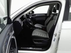 Volkswagen Taos 380TSI AWD R-Line High Performance Edition - photo 10