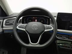 Volkswagen Taos 380TSI AWD R-Line High Performance Edition - photo 11