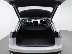 Volkswagen Taos 380TSI AWD R-Line High Performance Edition - photo 16