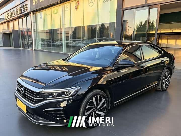 Volkswagen Passat 380TSI Luxury - ავტომობილი ჩინეთიდან