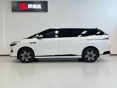 XPeng X9 610 Long Range Max - ფოტო 3
