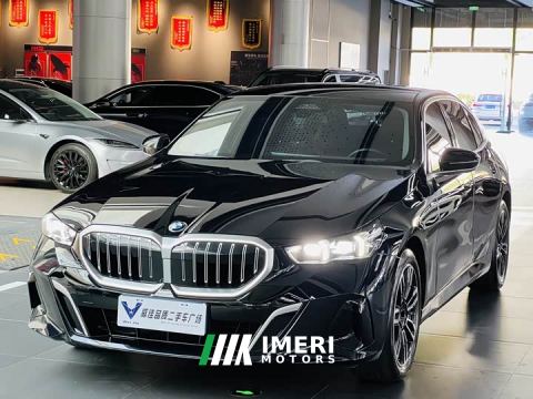 2024 BMW 5 Series 525Li M Sport Package