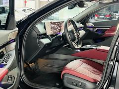 BMW 5 Series 525Li M Sport Package - ფოტო 4