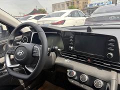 Hyundai Elantra 1.5L CVT GLX Elite - ფოტო 12