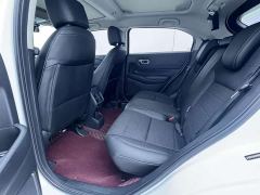 Honda Vezel 1.5L CVT Pioneer Edition - ფოტო 11
