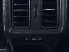 Honda Vezel 1.5L CVT Pioneer Edition - ფოტო 7